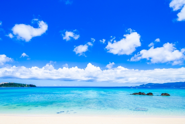 沖縄の綺麗なビーチ
